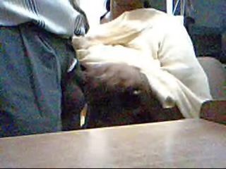 इंडियन वाइफ करते हुए एक कॅम vid उजागर उसकी bigtits साथ पति