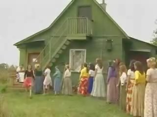 Huwbaar vrouwen neuken in de platteland