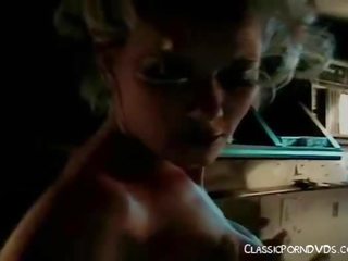 Klasik porno hotel jalan prawan dilecehke
