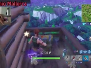 Анално с превъзходен голям дупе бразилски милф просто след играя fortnite