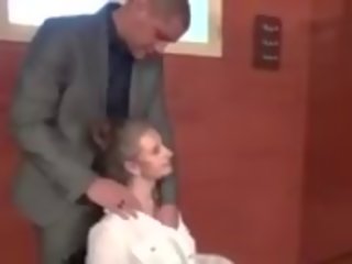 Френски милф bourgeoise като анално възрастен филм с млад скъпа
